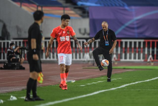 泰森出场16分钟赚2000万美元 相当于梅西整赛季收入